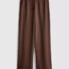 Wide-leg joggers