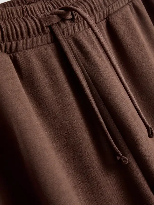 Wide-leg joggers
