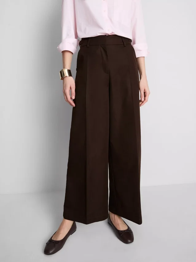 Wide leg pleated belt detail pants