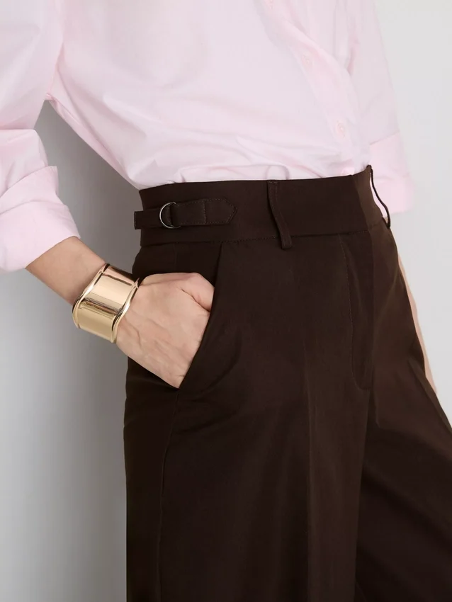 Wide leg pleated belt detail pants
