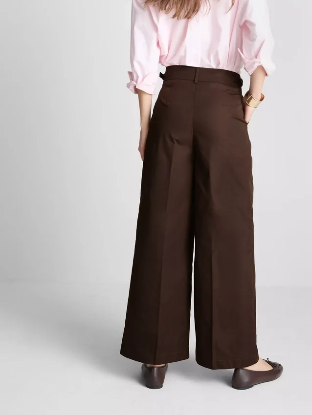 Wide leg pleated belt detail pants