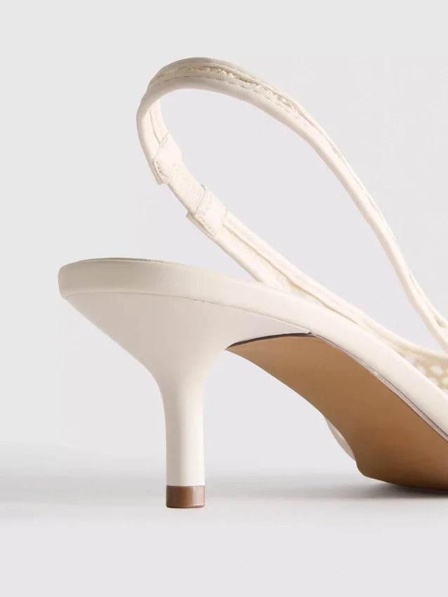 Woven mesh pointed court heels