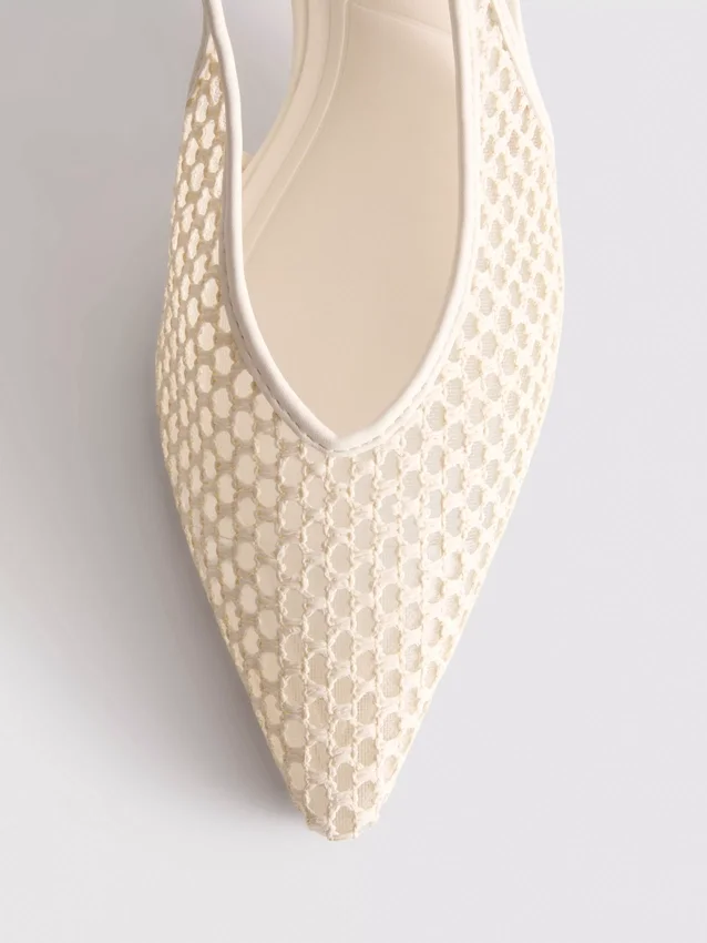 Woven mesh pointed court heels