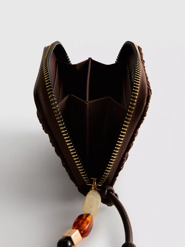 Woven zip-up purse
