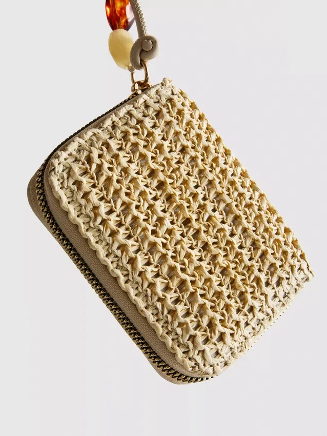 Woven zip-up purse