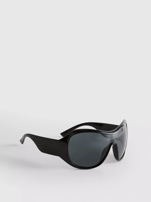 Wraparound shield sunglasses