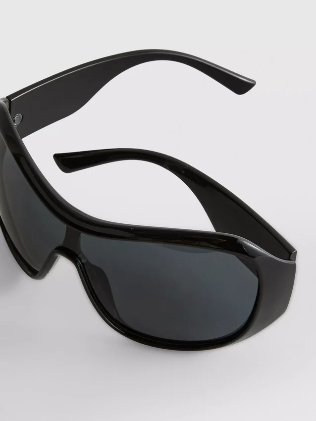 Wraparound shield sunglasses