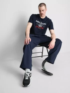 Yacht club graphic t-shirt