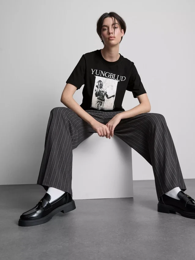 Yungblud short sleeve graphic t-shirt