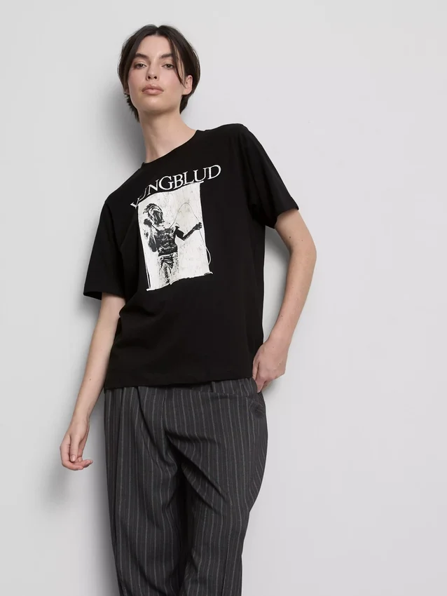 Yungblud short sleeve graphic t-shirt