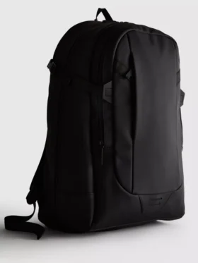 Zip-up commuter backpack