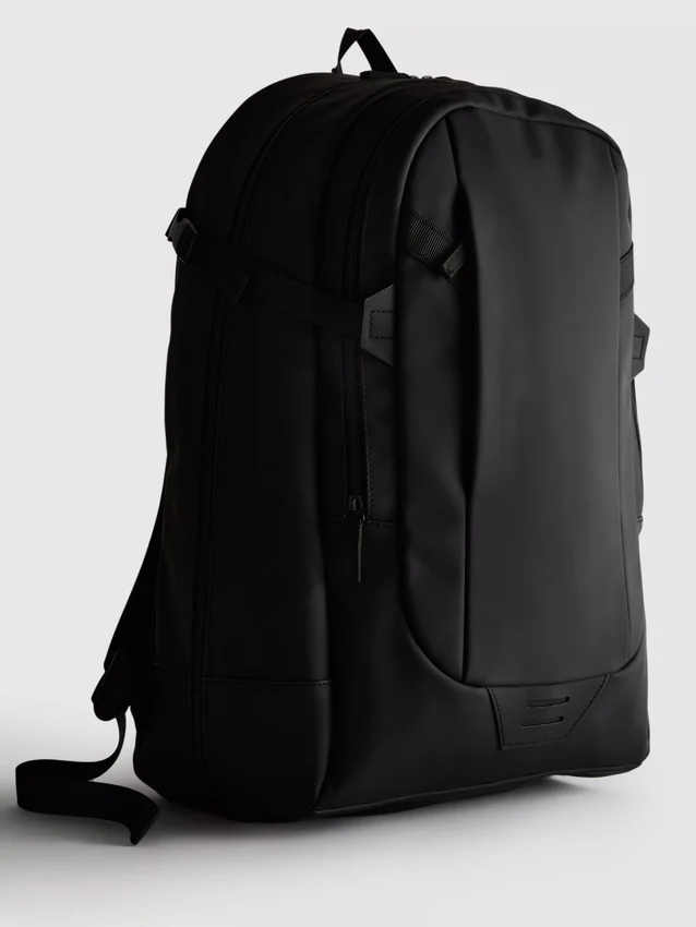 Zip-up commuter backpack