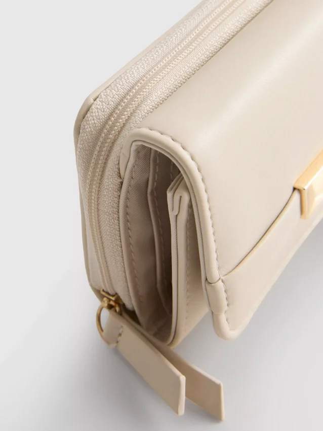 Zip-up metallic detail wallet
