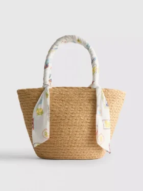 Zip-up tote