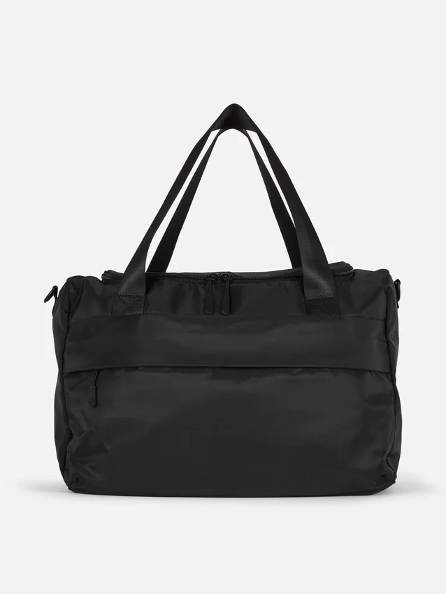 Zip up travel bag