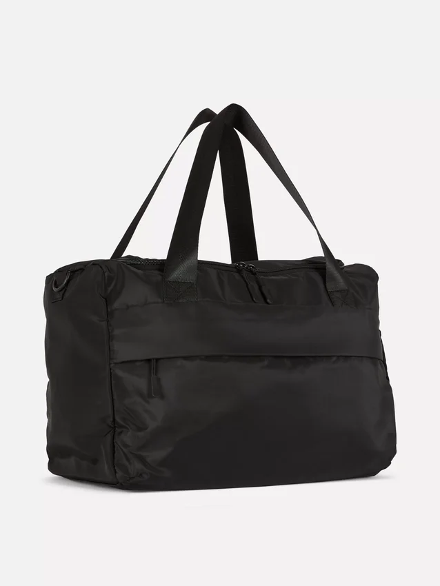 Zip up travel bag