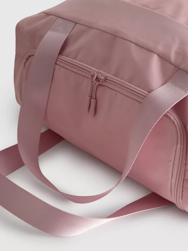 Zip up travel bag